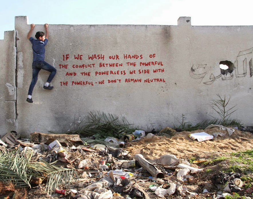 Banksy paints a new series of pieces in Gaza, Palestine (6)