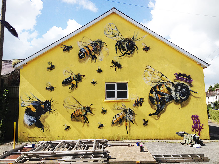 London Streets Painted With Bee Murals To Raise Awareness About Colony Collapse Disorder (2)