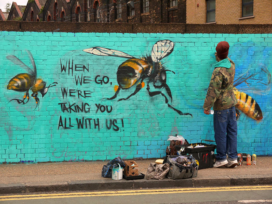 London Streets Painted With Bee Murals To Raise Awareness About Colony Collapse Disorder (7)