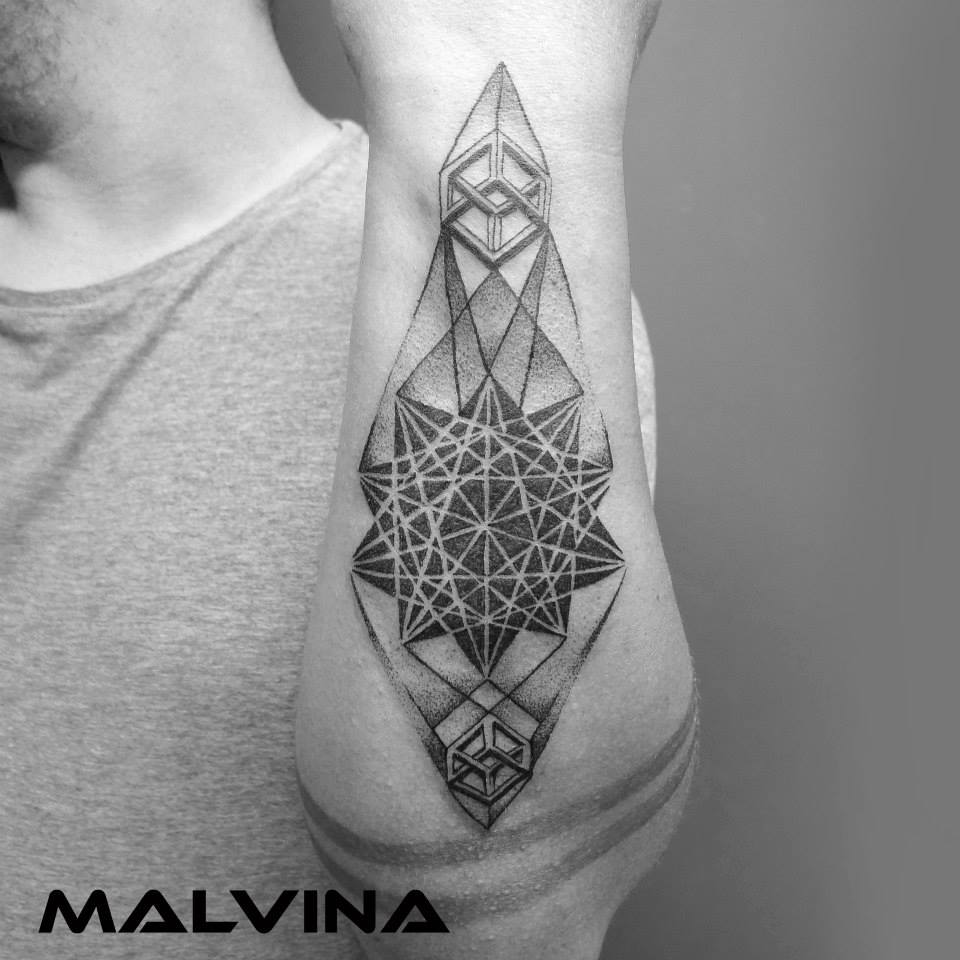 Malvina Wisniewska, tattoo artist VLIST (8)