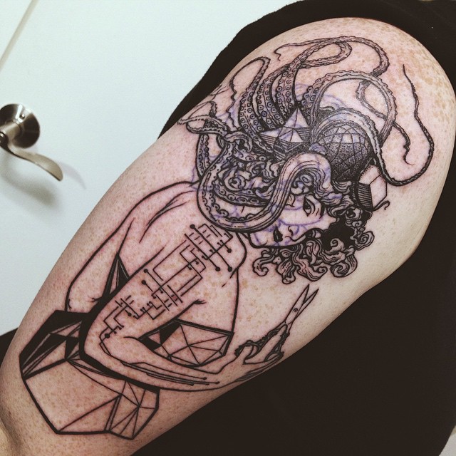 Thomas Sinnamond, tattoo artist - VList (9)
