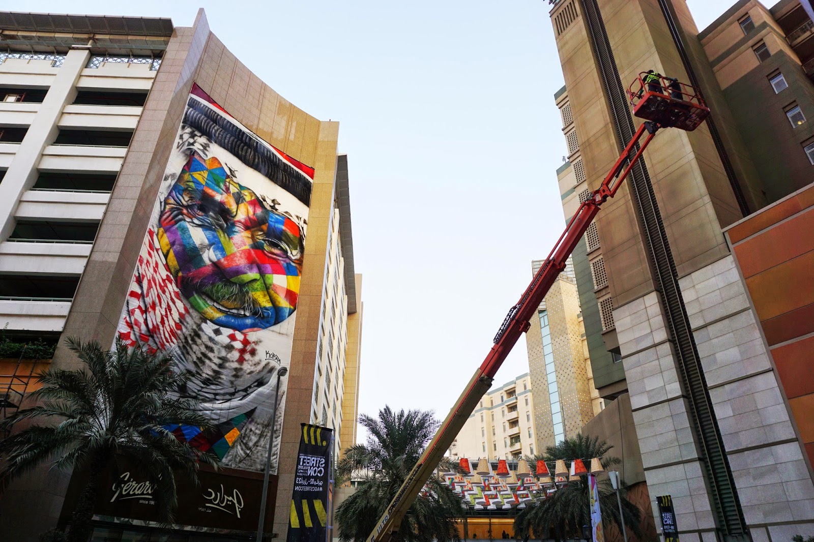 Kobra paints “The Bedouin”, its latest piece in Dubai, UAE (6)